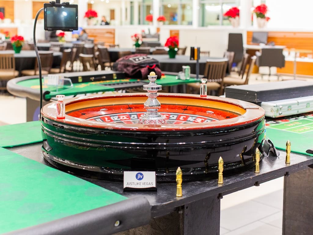 32 inch full-size roulette wheels